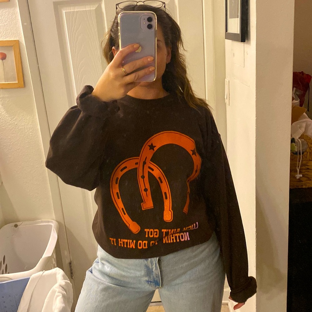 Boutique brown sweatshirt size medium